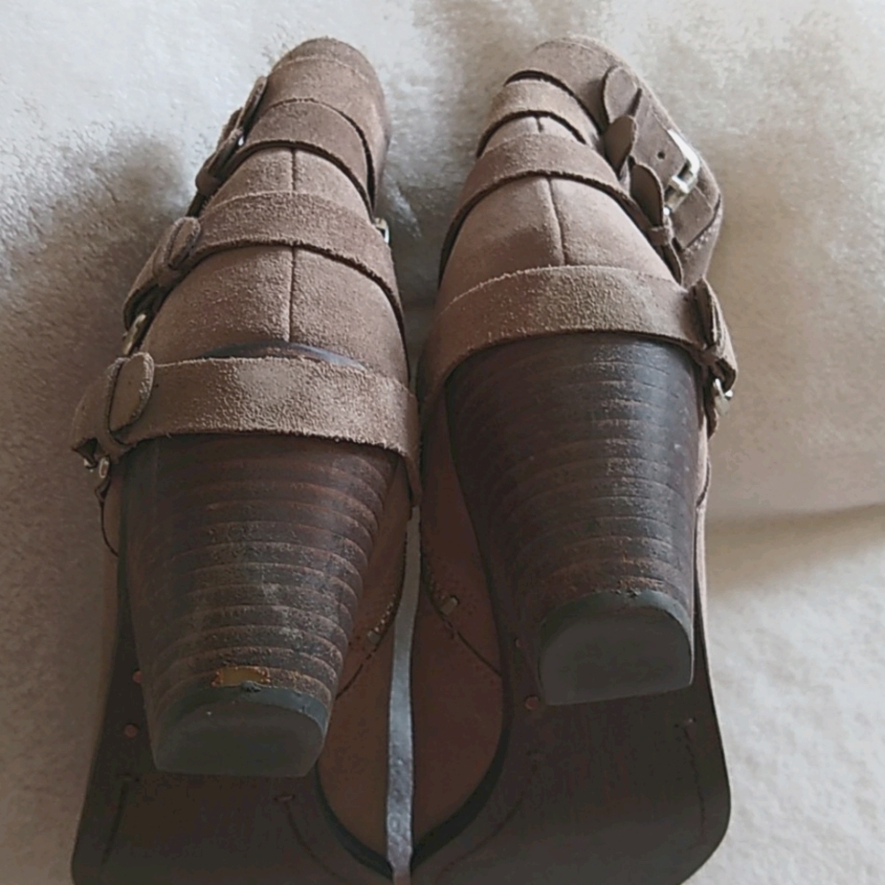 Sam Edelman Tan Ankle Boots w/ Buckles - Picture 4 of 9